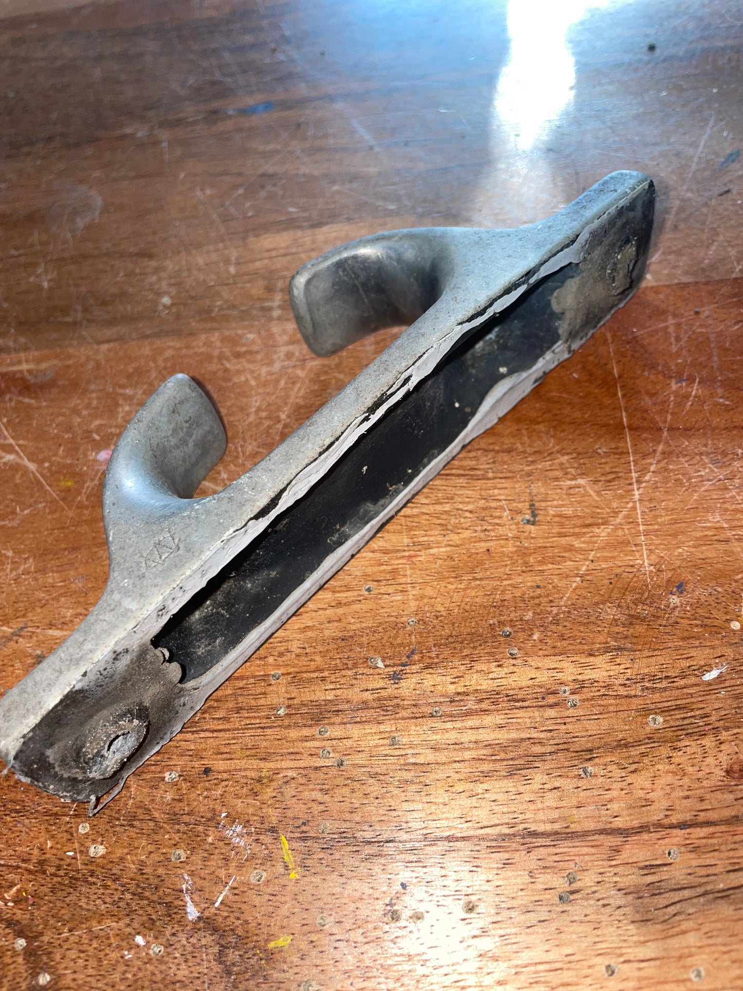 6 1/8” Aluminum Wilcox Crittenden Hollow Chock Cleat