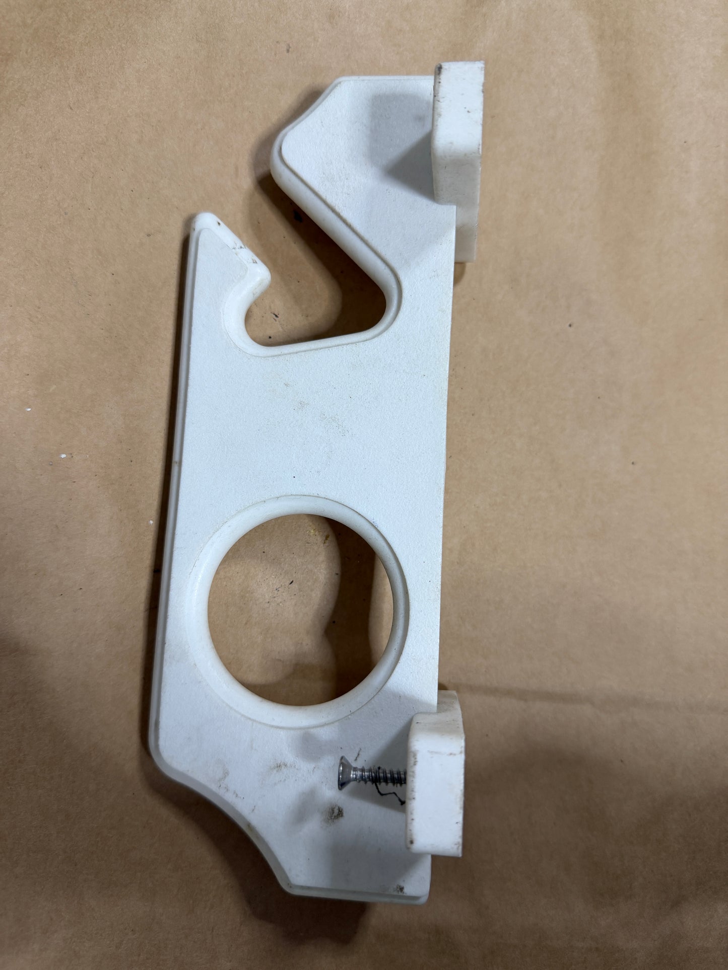 Single Pole Holder