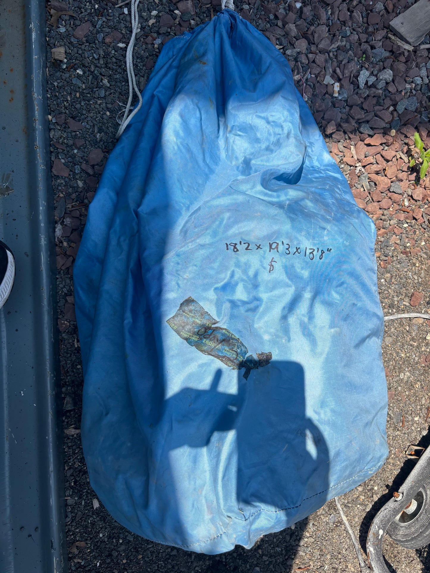 ODAY 22 Spinnaker 18’2” x 19’3” x 13’8”