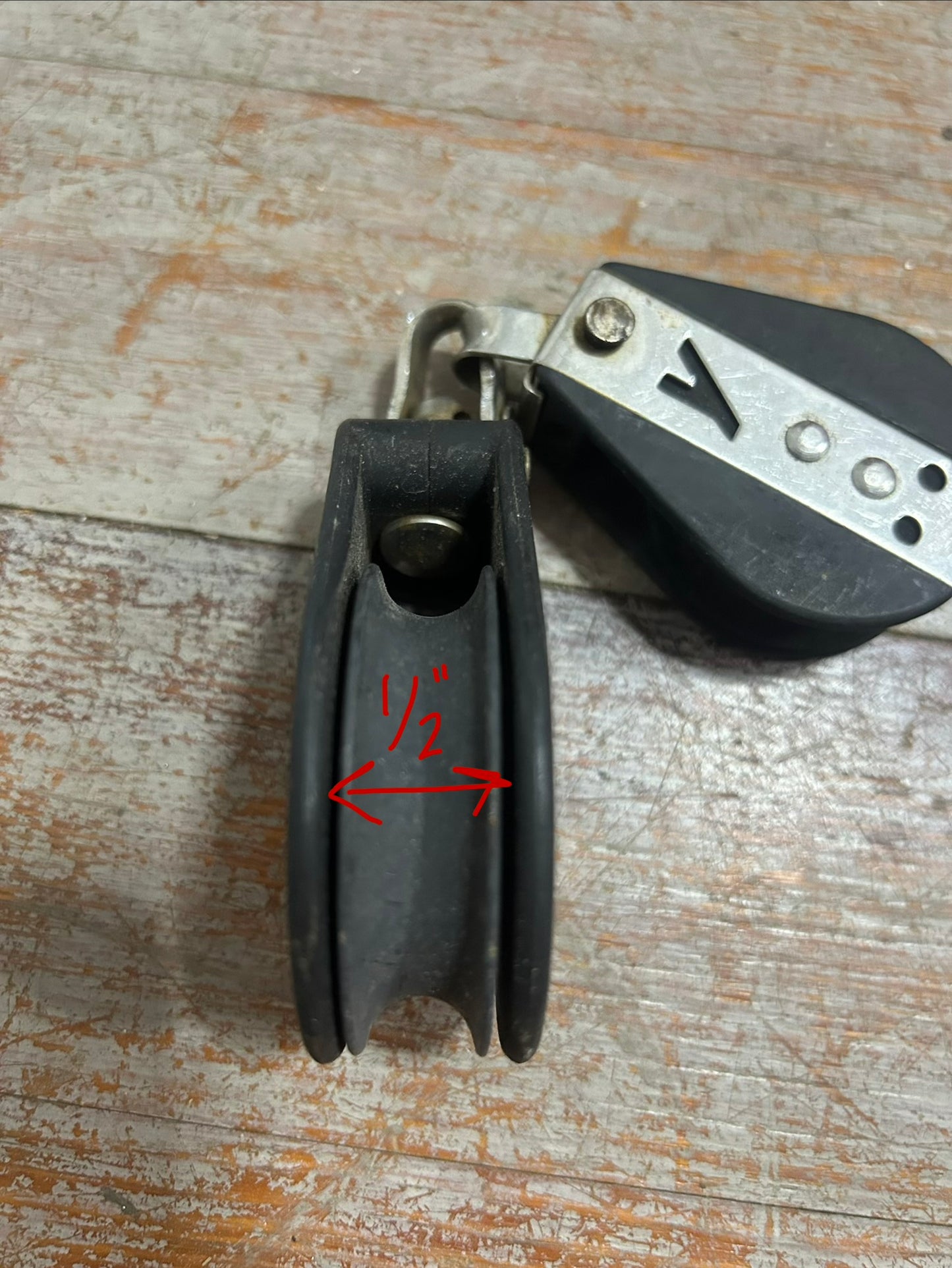 Sail speed & Yale Single Blocks Lot of 2 – 1/2” line on both