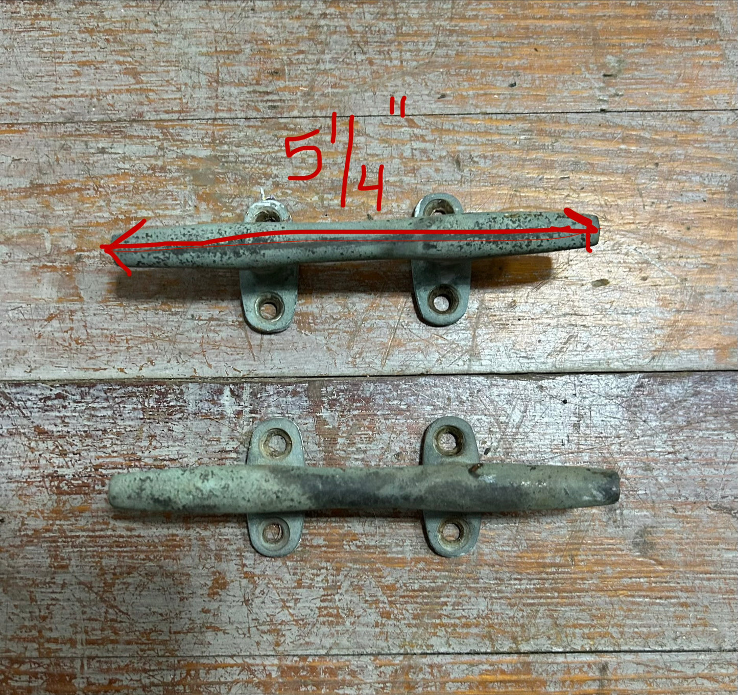 PAIR Vintage Horn Cleats bronze 5-1/4”