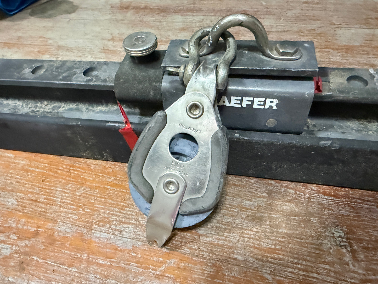 Schaefer 49 5/8" Total Length x 1 1/4" Track Width Straight Raised Traveller