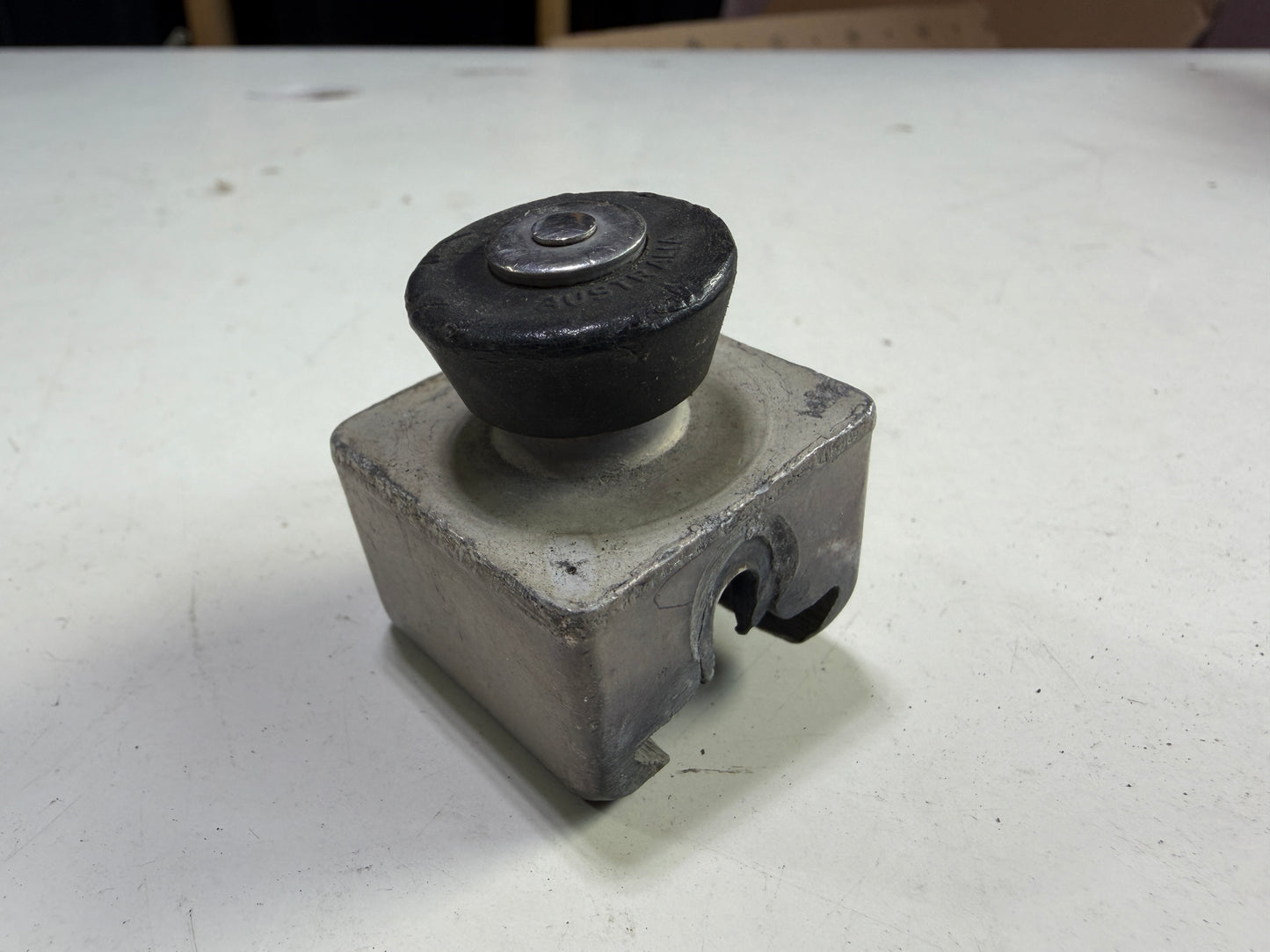 Fico 7/8" Pull Top Adjustable Track / Traveller Car