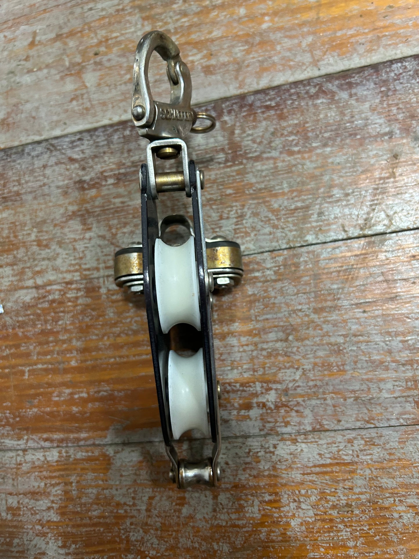Schaefer double fiddle block with a cam cleat and swivel snap shackle -1-1/2” Sheaves