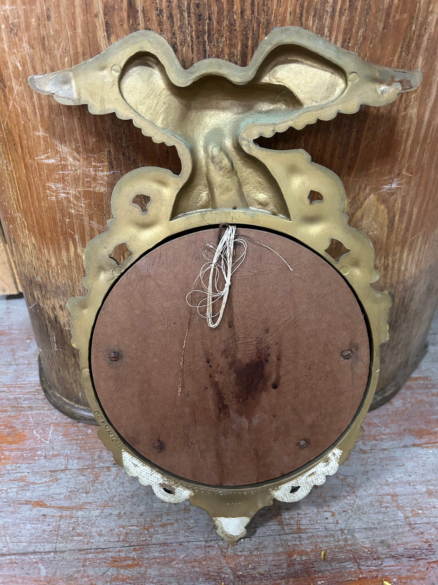 Vintage Syroco Federal Eagle Convex Bullseye Wall Mirror Gold Gilt 16” USA