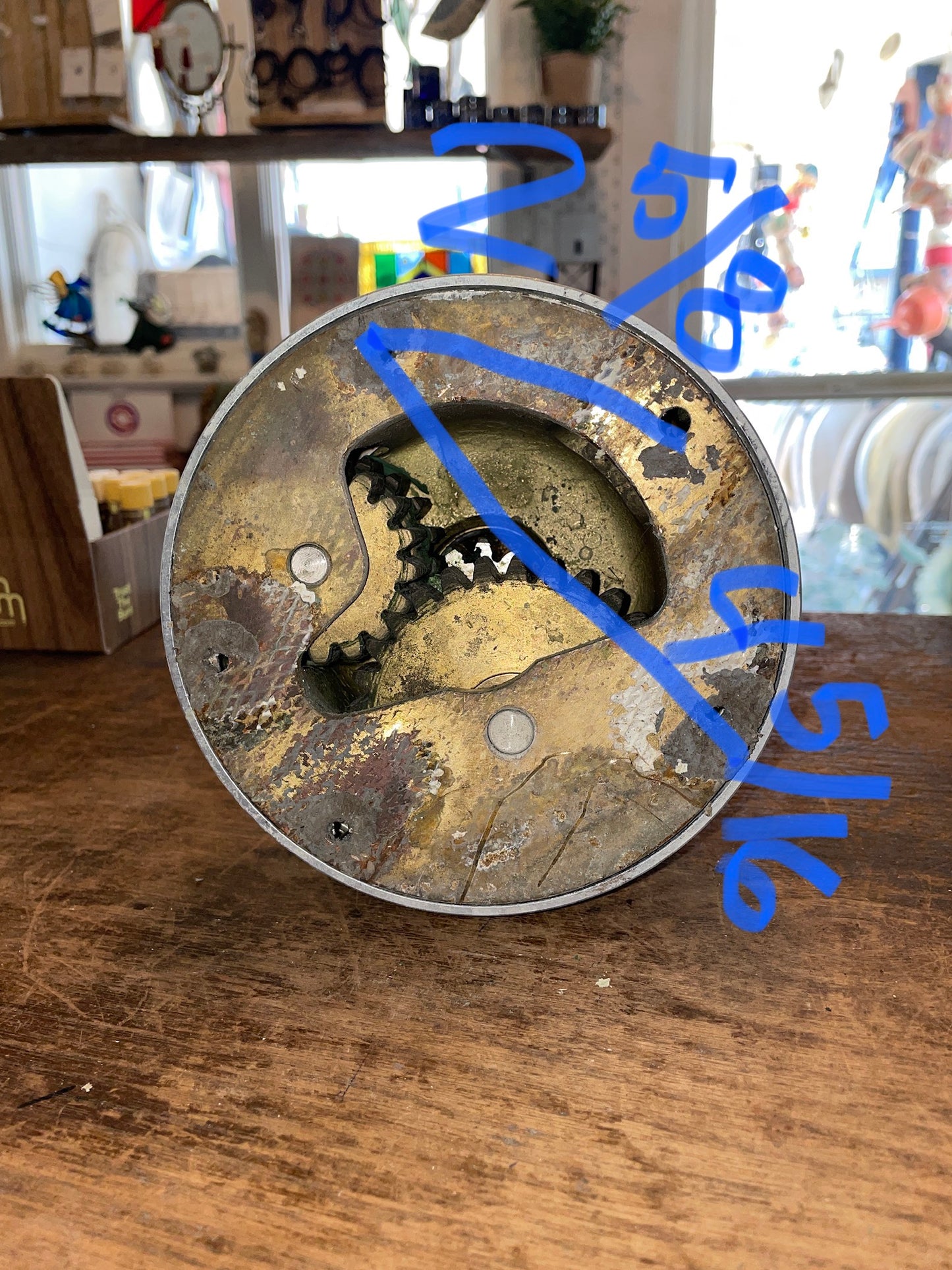 Lewmar 40 Single Speed Self Tailing Winch - Older Style With Metal Jaw