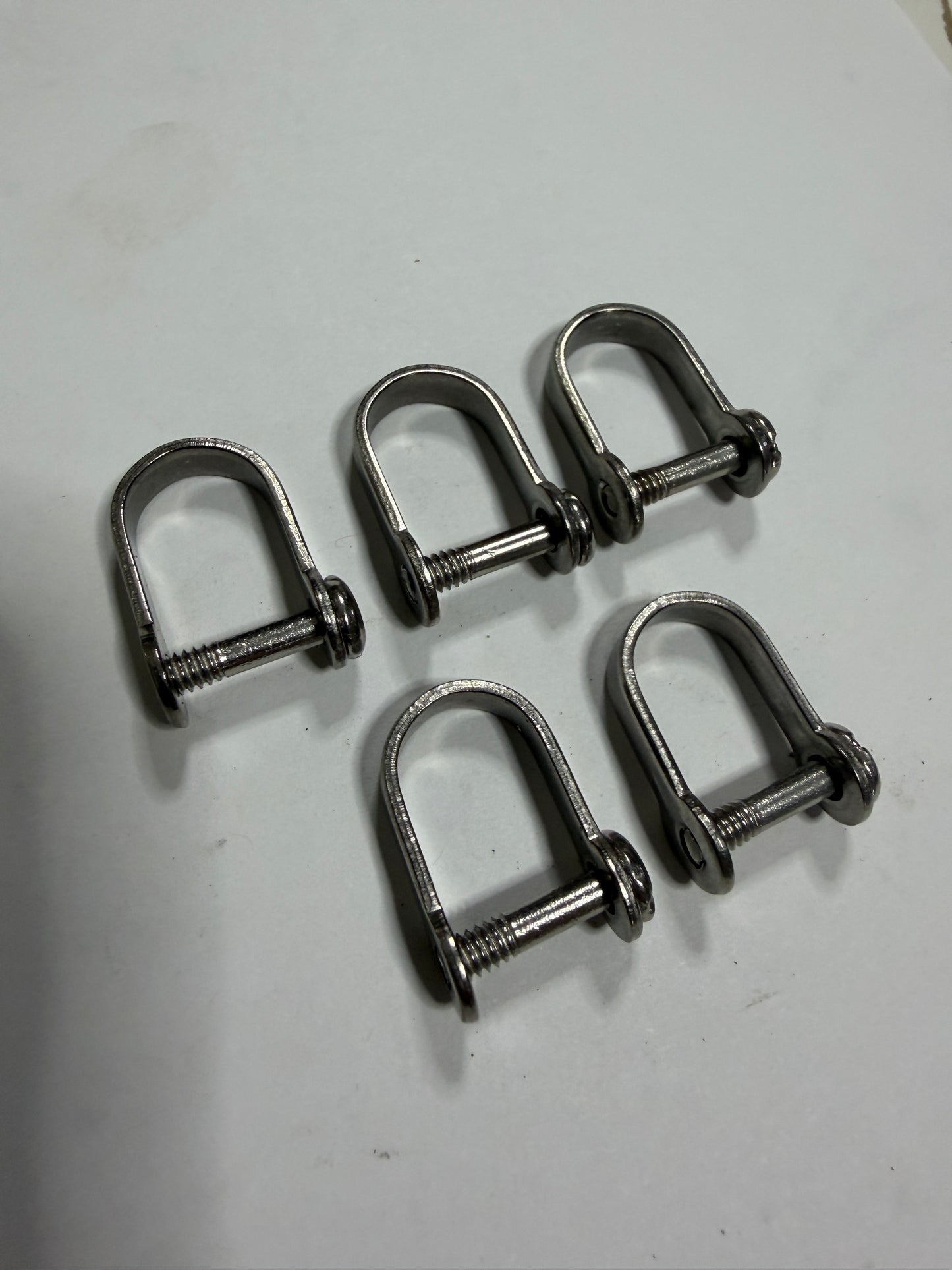 LOT OF 5 - 1/8" Diameter Pin - 1/2" Width - D Shackles