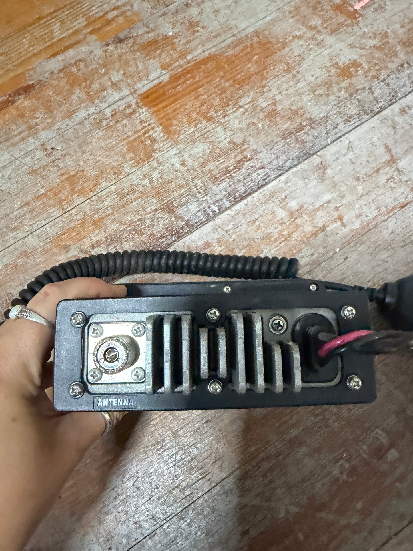 West Marine Radio MODEL:VHF580BK