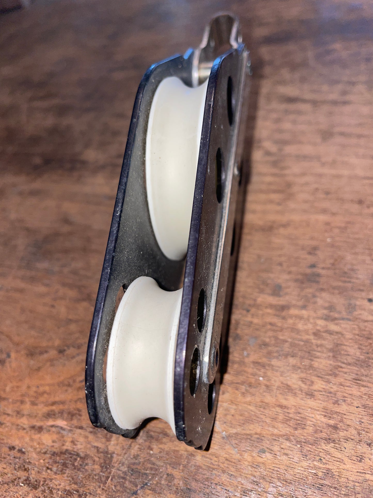 Schaefer Fixed Fiddle Block 2 1/2” Top Sheave 1 3/4” Bottom Sheave - 7/16” Line