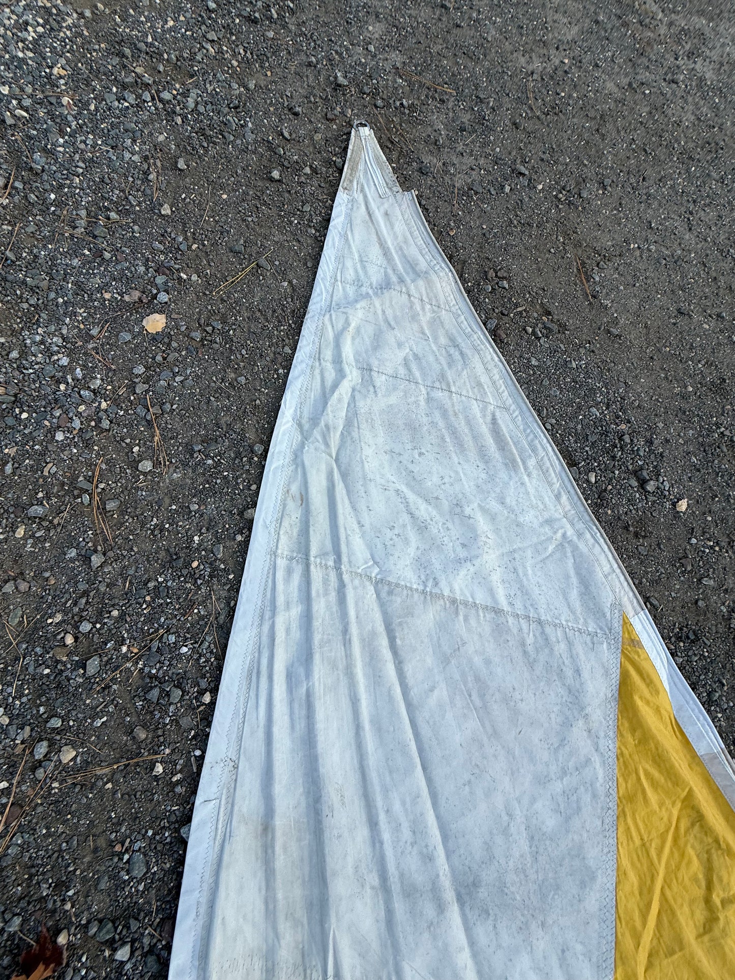 Rainbow Jib - 40'3" x 39'6" x 24'2"