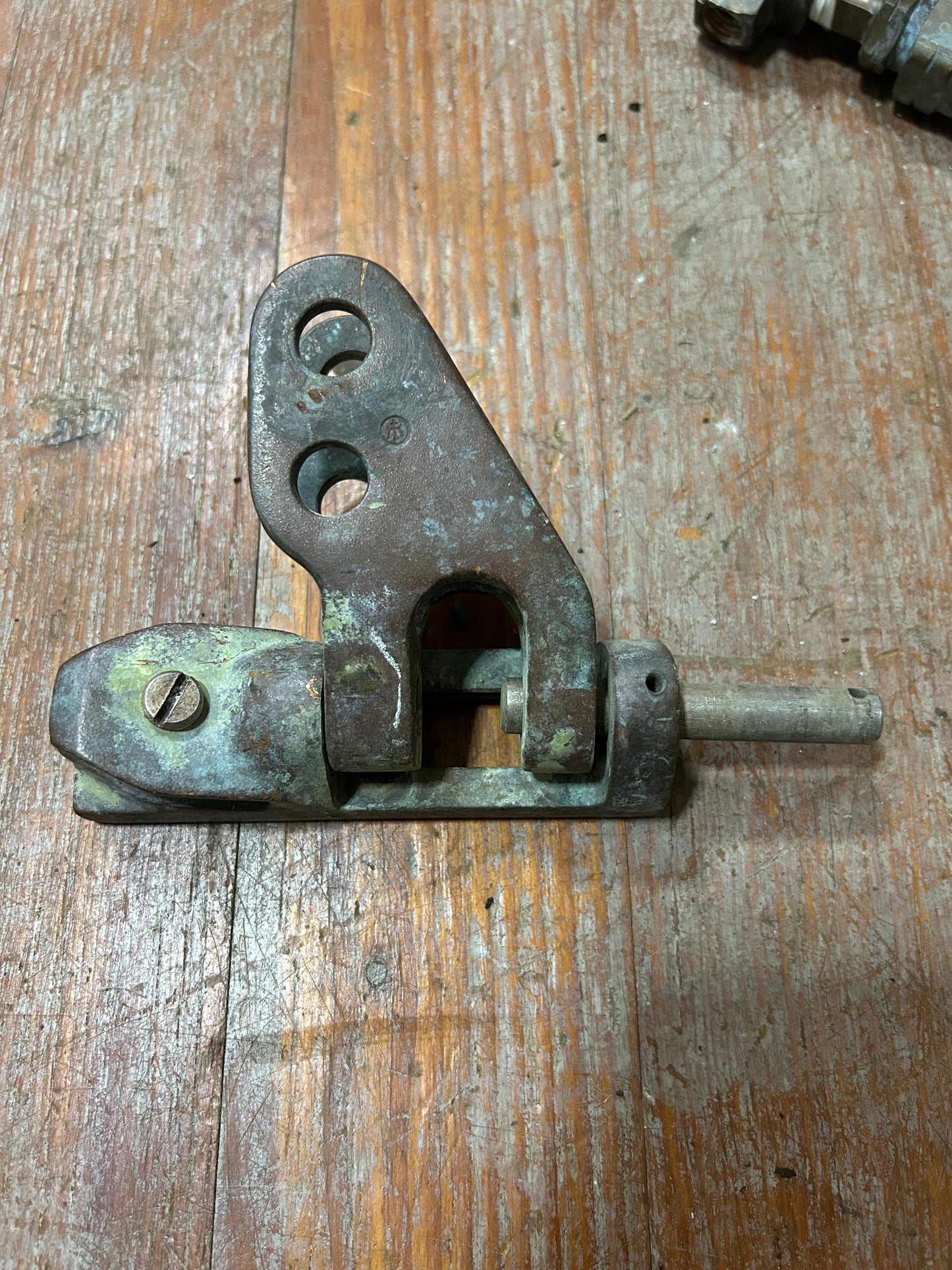 1 1/4” Sheave -Bronze gooseneck