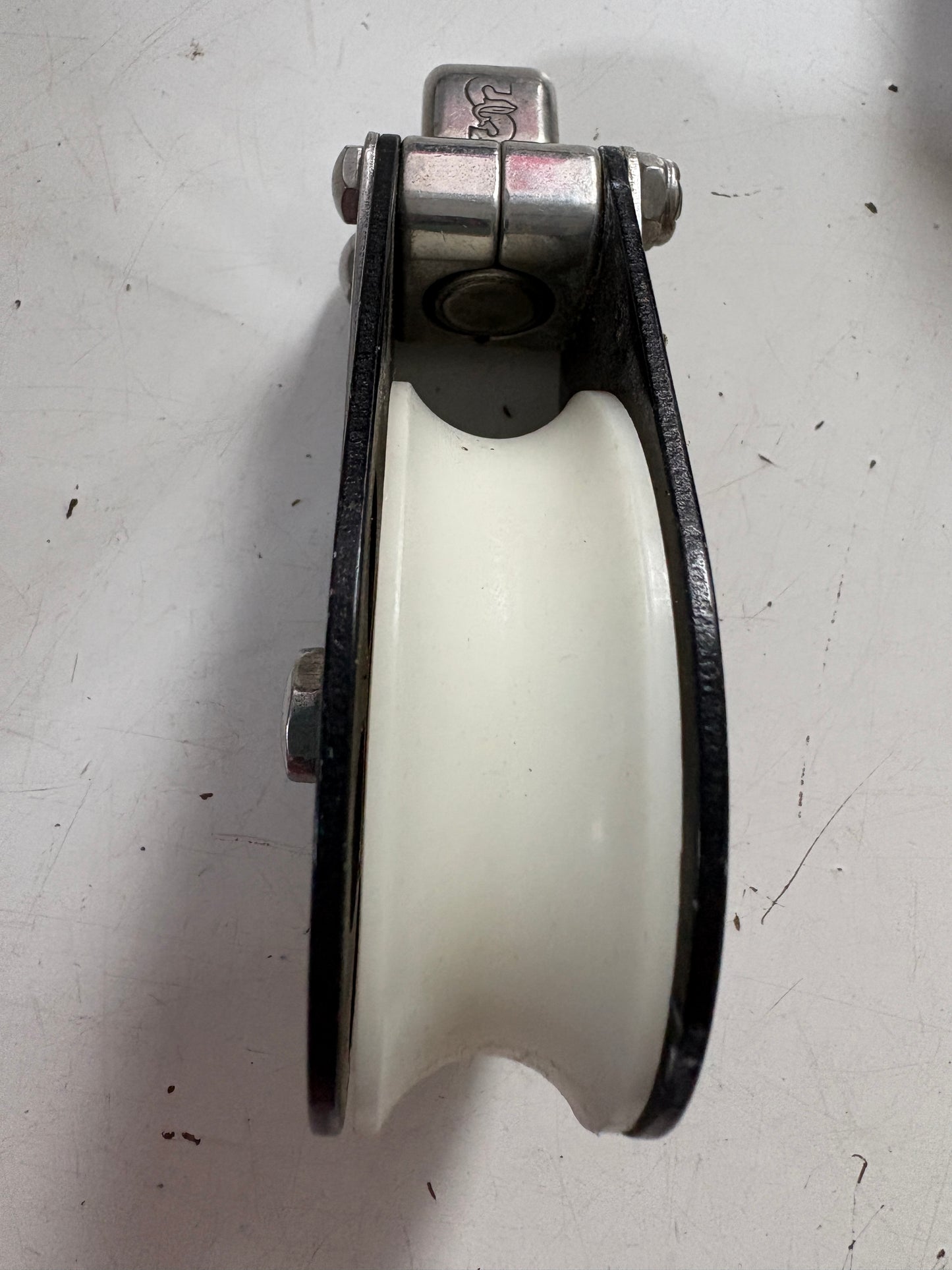 Schaefer 2 1/2" Single Swivel Block - 3/8" Line