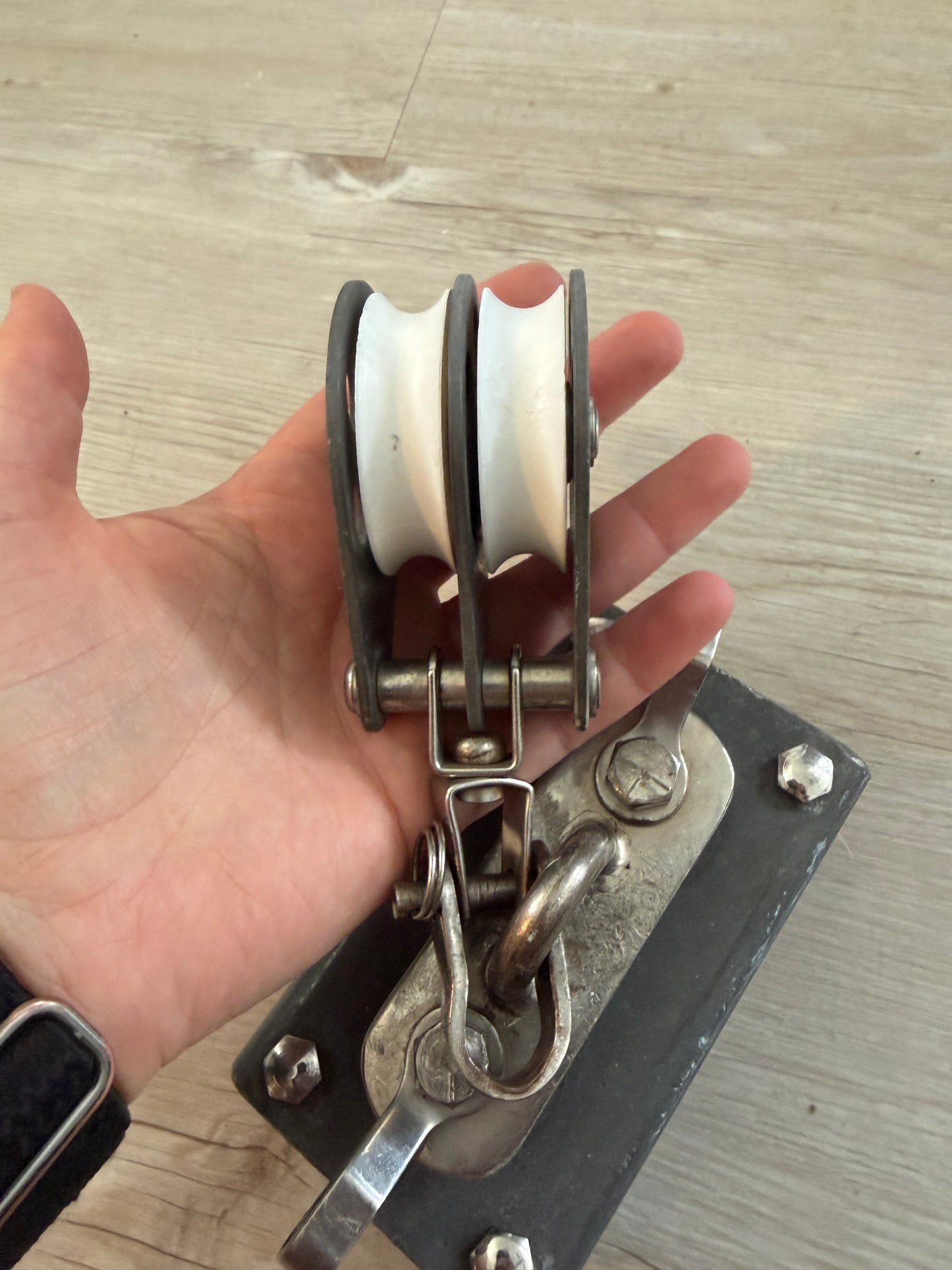 Large Track / Traveler Car - 1 1/2" Track Width - Double Schaefer Block
