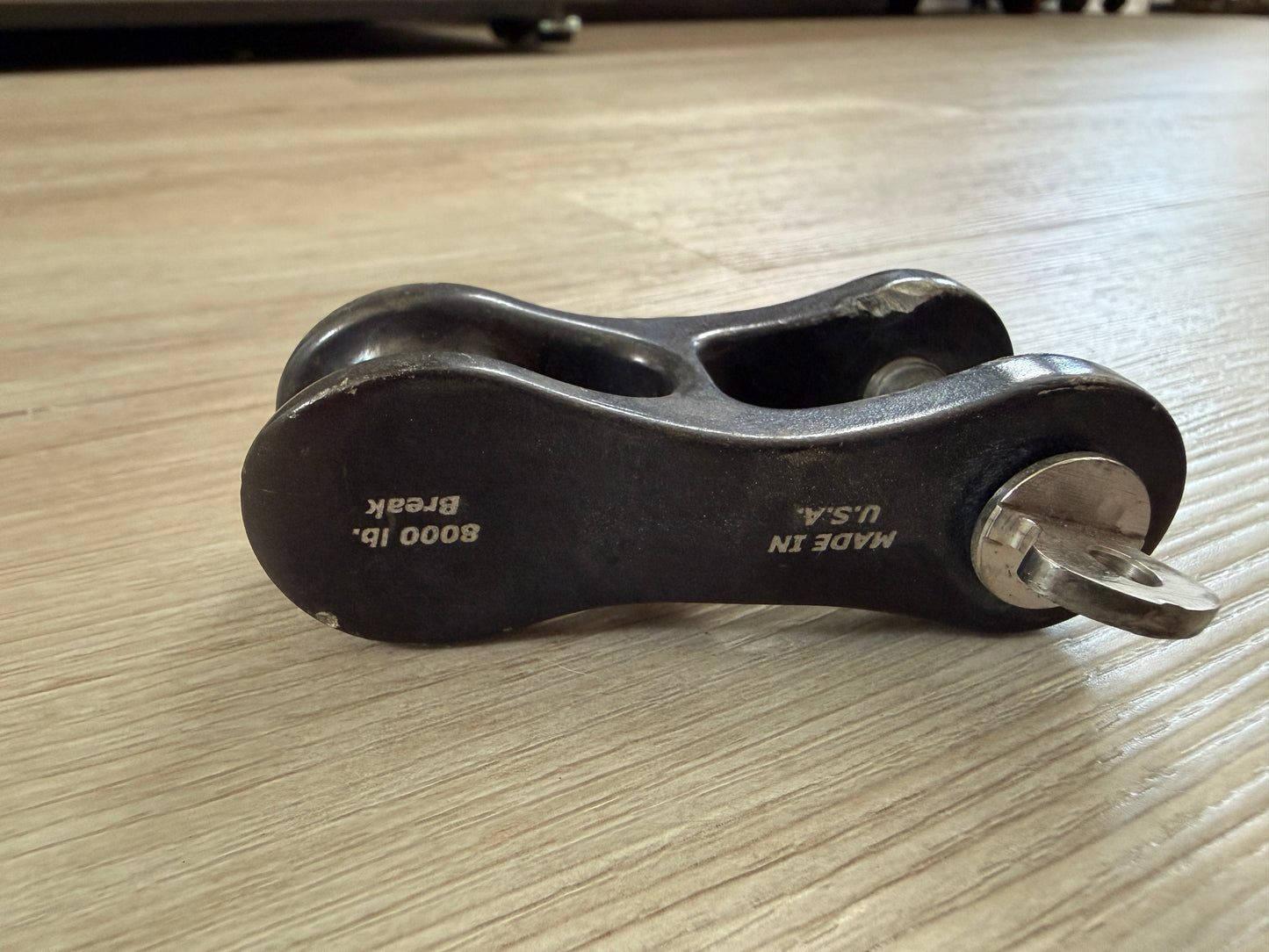 Tylaska H8 Aluminum Halyard Shackle - 5/8" Pin Diameter