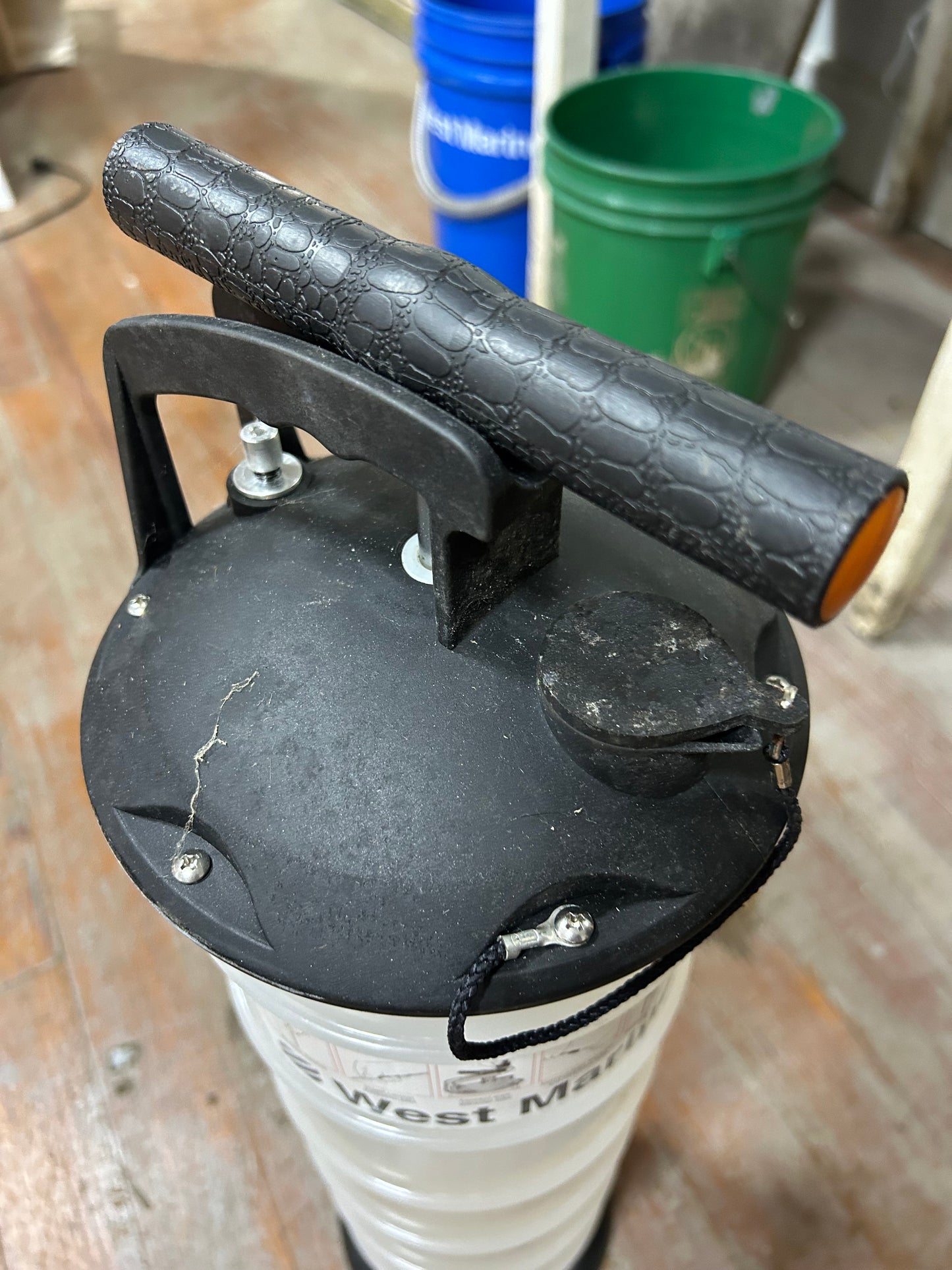 West Marine Manual Oil Extractor Pump Vacuum Fluid Transfer Boat Marine