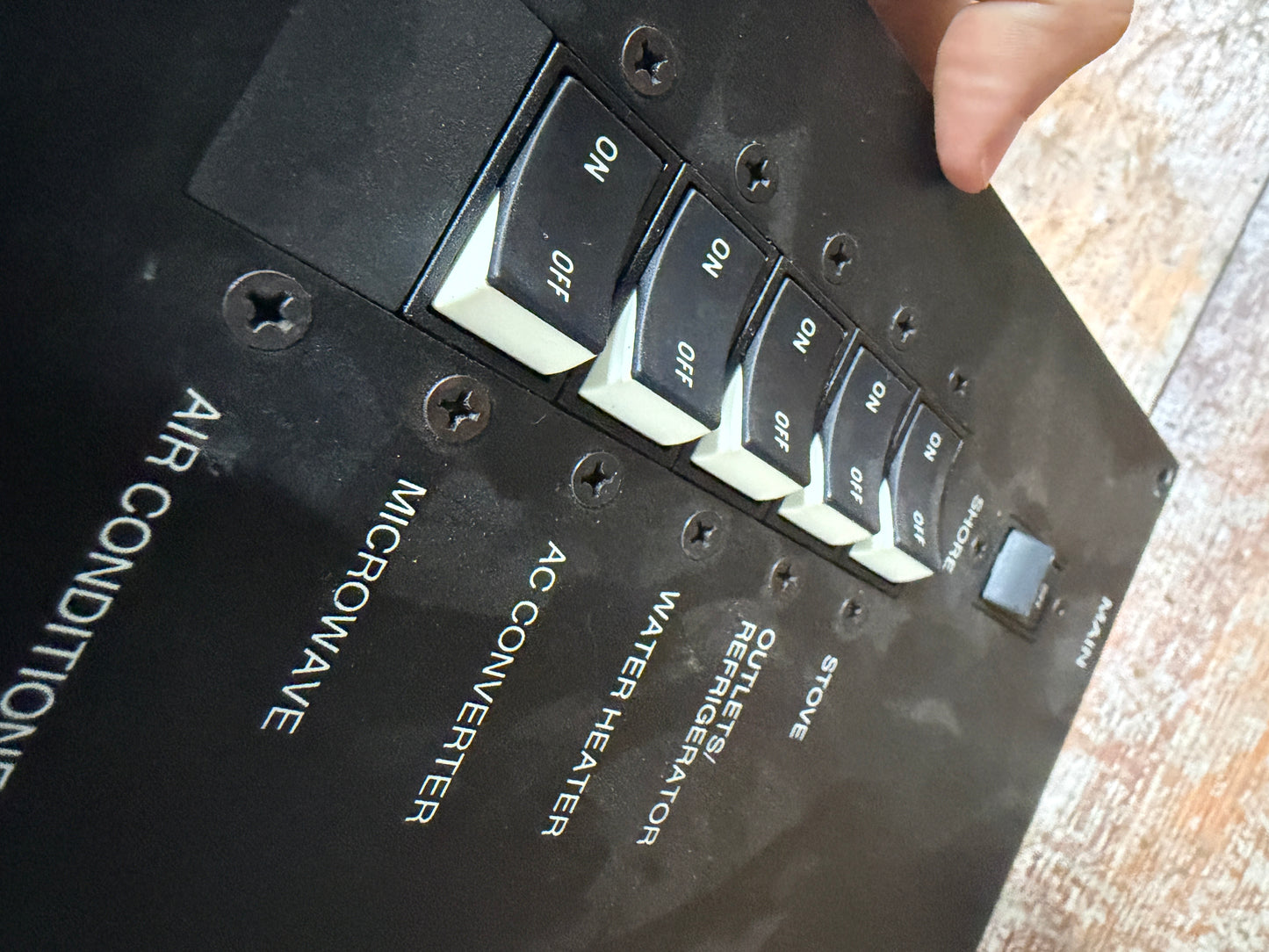 Sea Ray 120. Volts AC Panel- 7 Switch