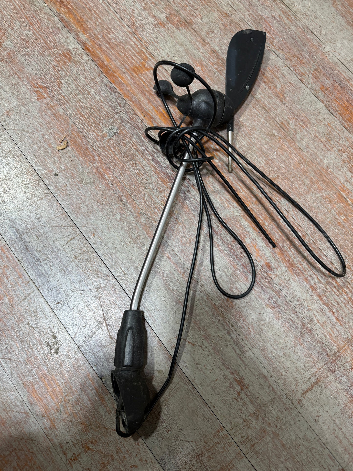 Anemometer Wind Mast Head - DIFFERENT CONDITIONS