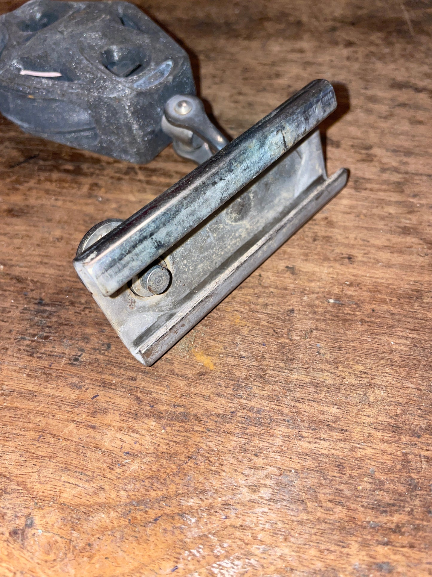 Orbit BB Block 2 1/4” Sheave Single Swivel Block 3/8” Line & 1” Track Car