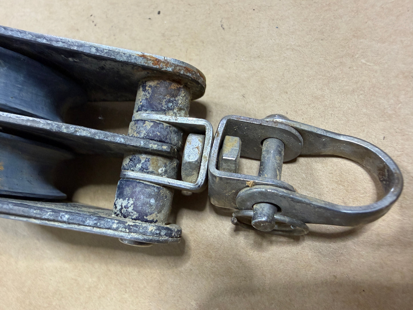 Garhauer 1 3/4" Double Sheave Swivel Block - 5/16" Line