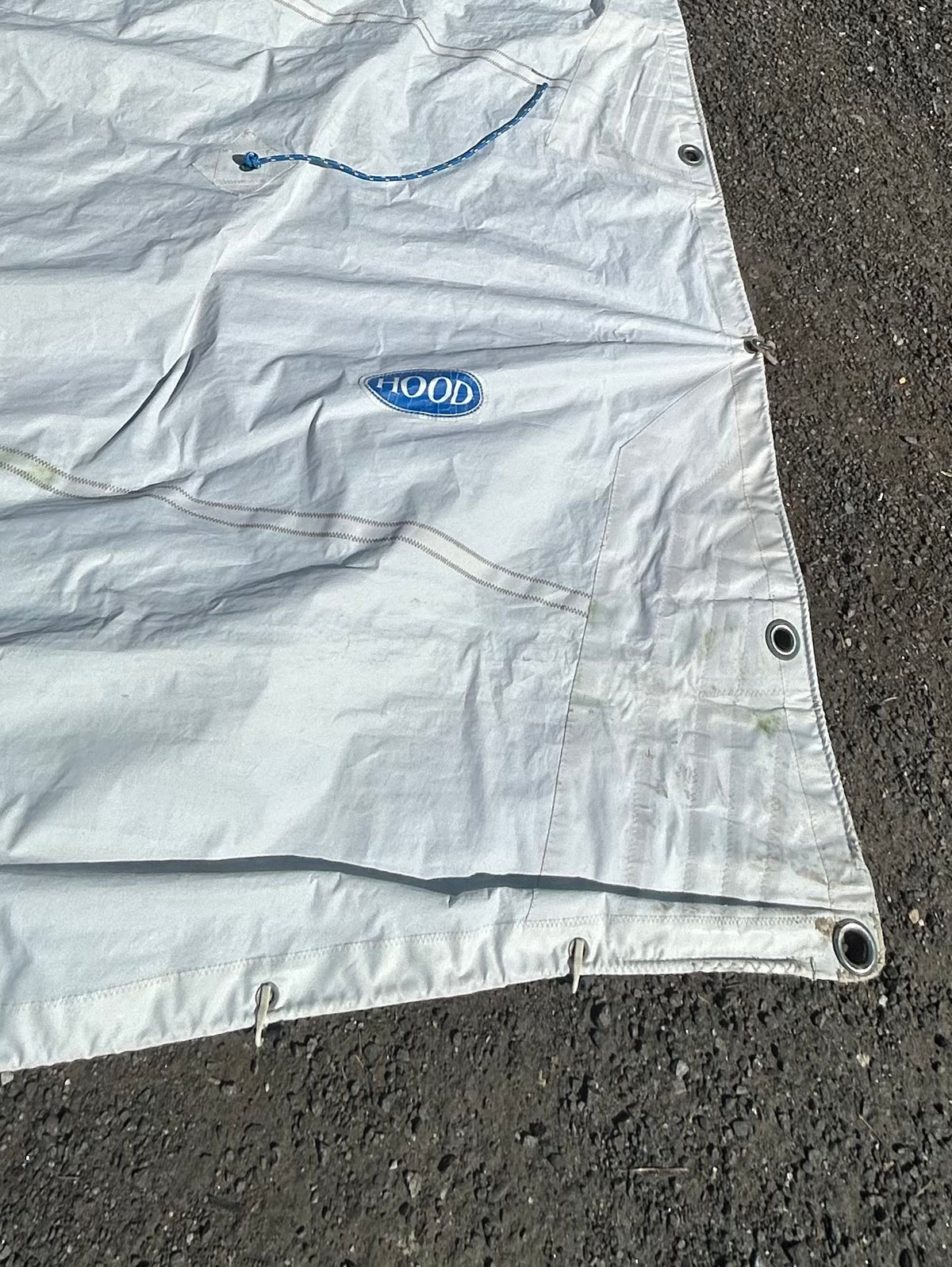 Hood Head Sail 36’ 6" Luff x 34’10” Leech x 10’11” Foot