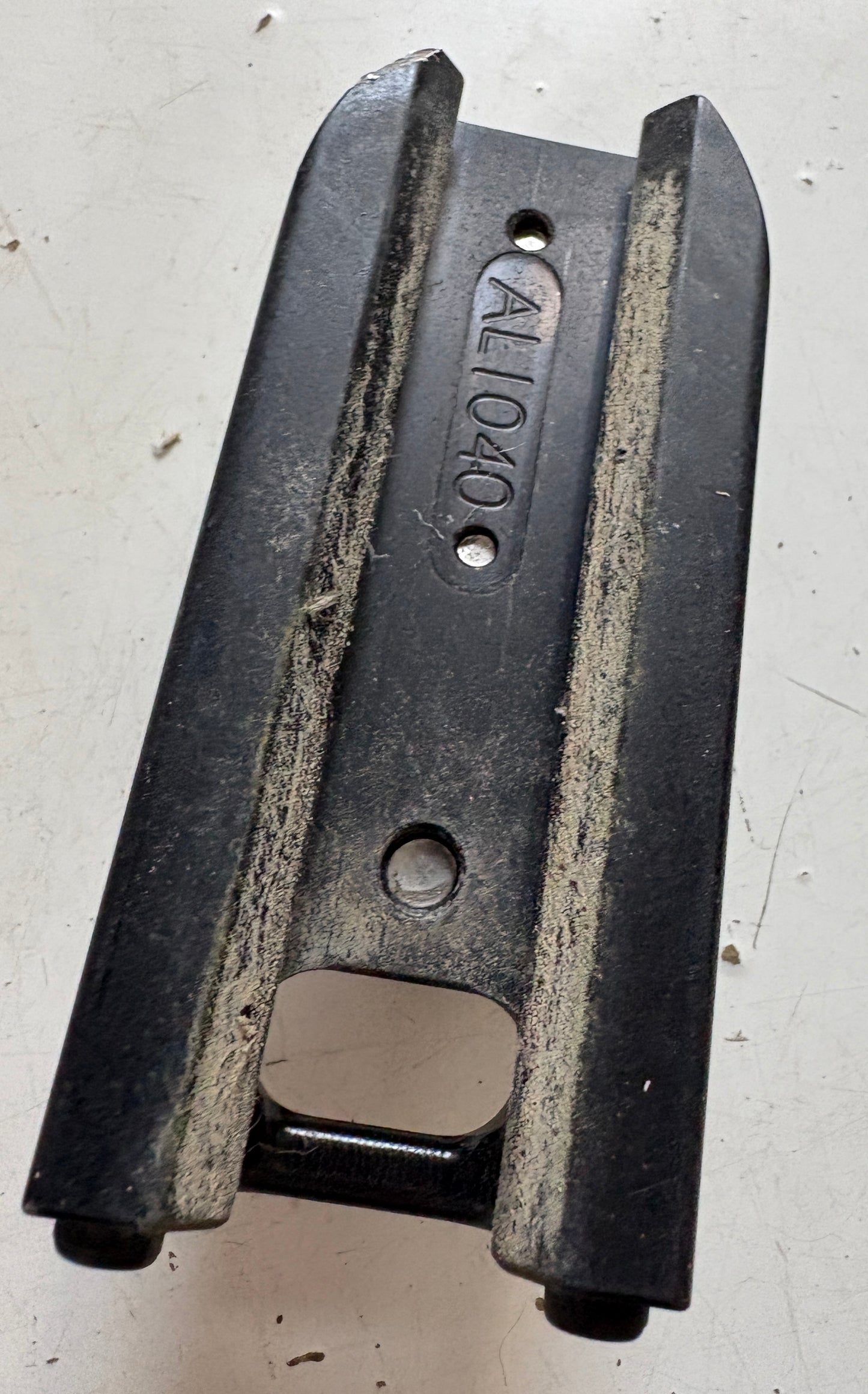 Harken ALI040 Cheek Block Track Car / Traveler Ends from J29 1 1/4" track PAIR