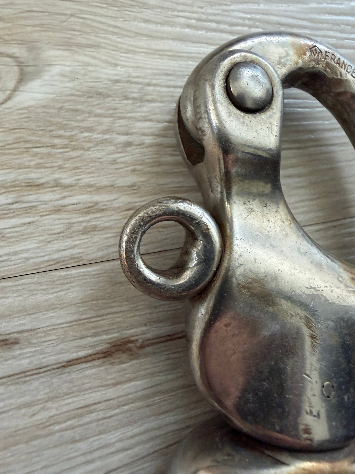 Large Wichard Shackle - 3/4" x 1" Swivel Bail - Thicker Pull