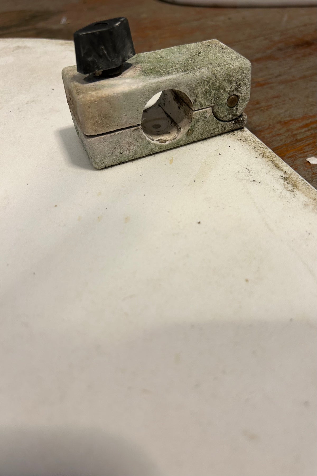 Stern Cockpit Seat w/ Pedestal & Mounting Hardware 24 3/4” x 16 1/2” (Left side)