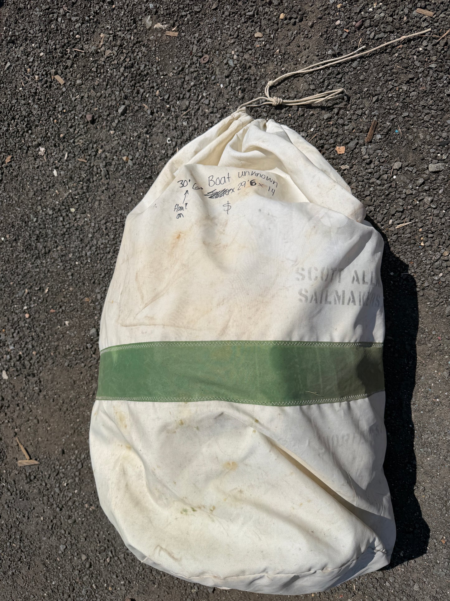 30'6" (Hank On Side) x 29'6" x 14" Headsail - Horizon Sails