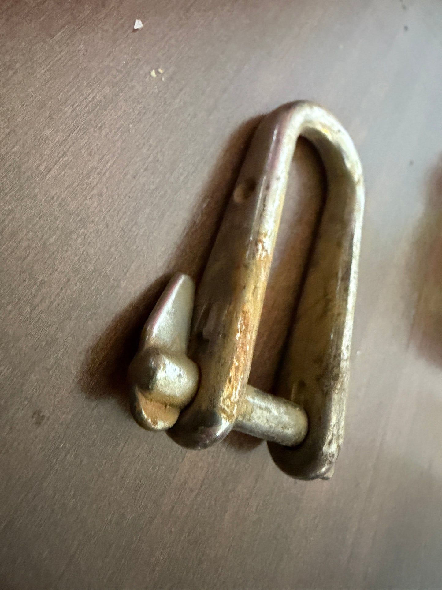 Halyard Shackle - 3/16" Pin Diameter x 7/16" Width - Rusty