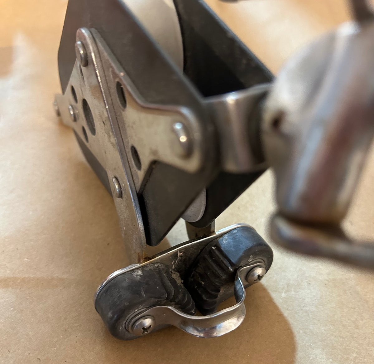Garhauer Triple Fiddle Block with extended cam cleat, becket and swivel shackle-5/8" line