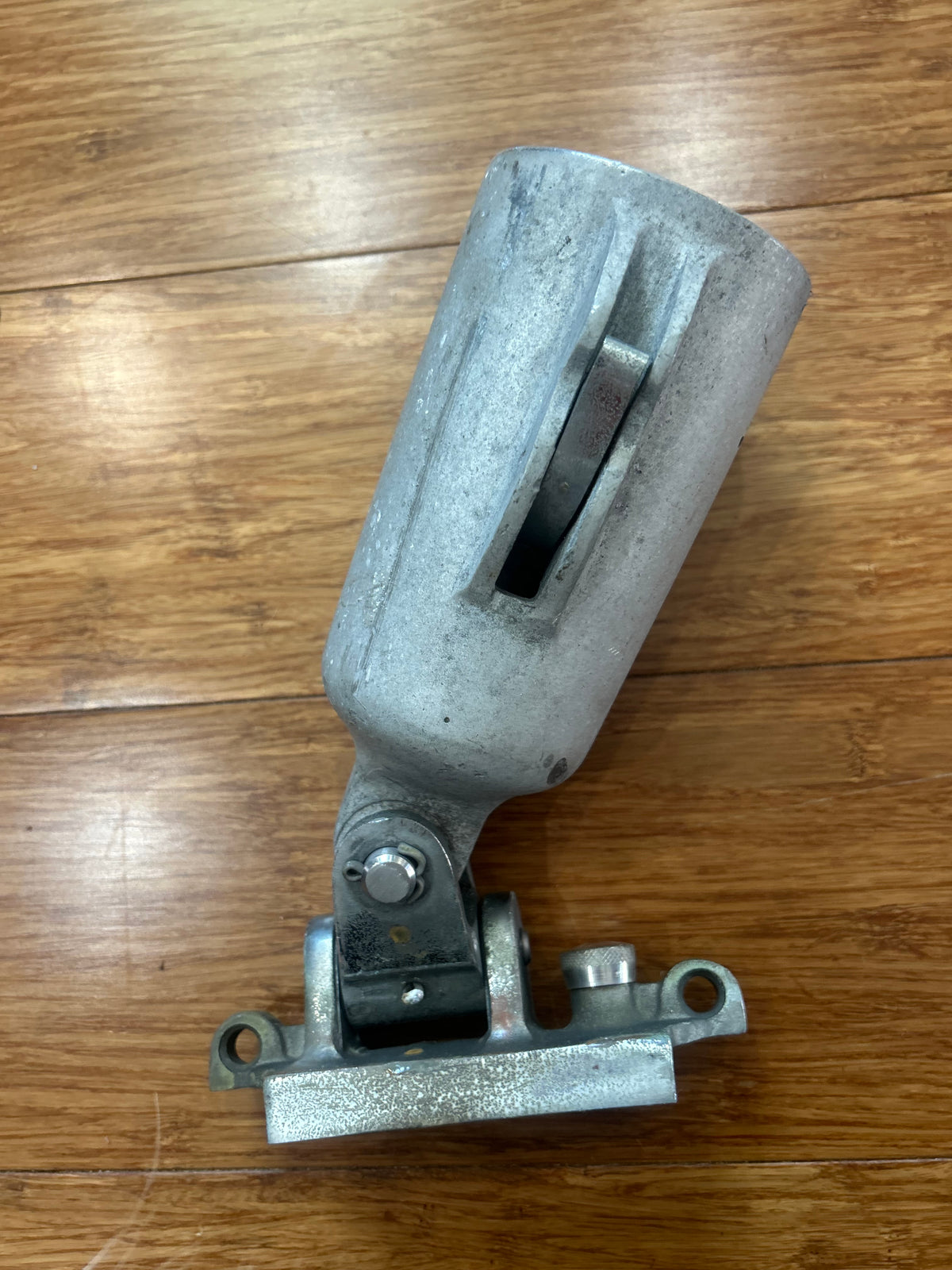 Spinnaker / Whisker Pole Mast Track Fitting Car - 1 3/8" Track
