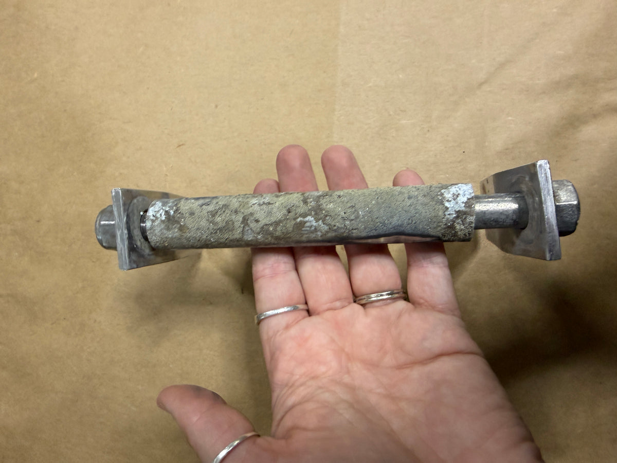 Mast Tang - 1/2" Diameter Bolt x 5 3/4" Inside Width
