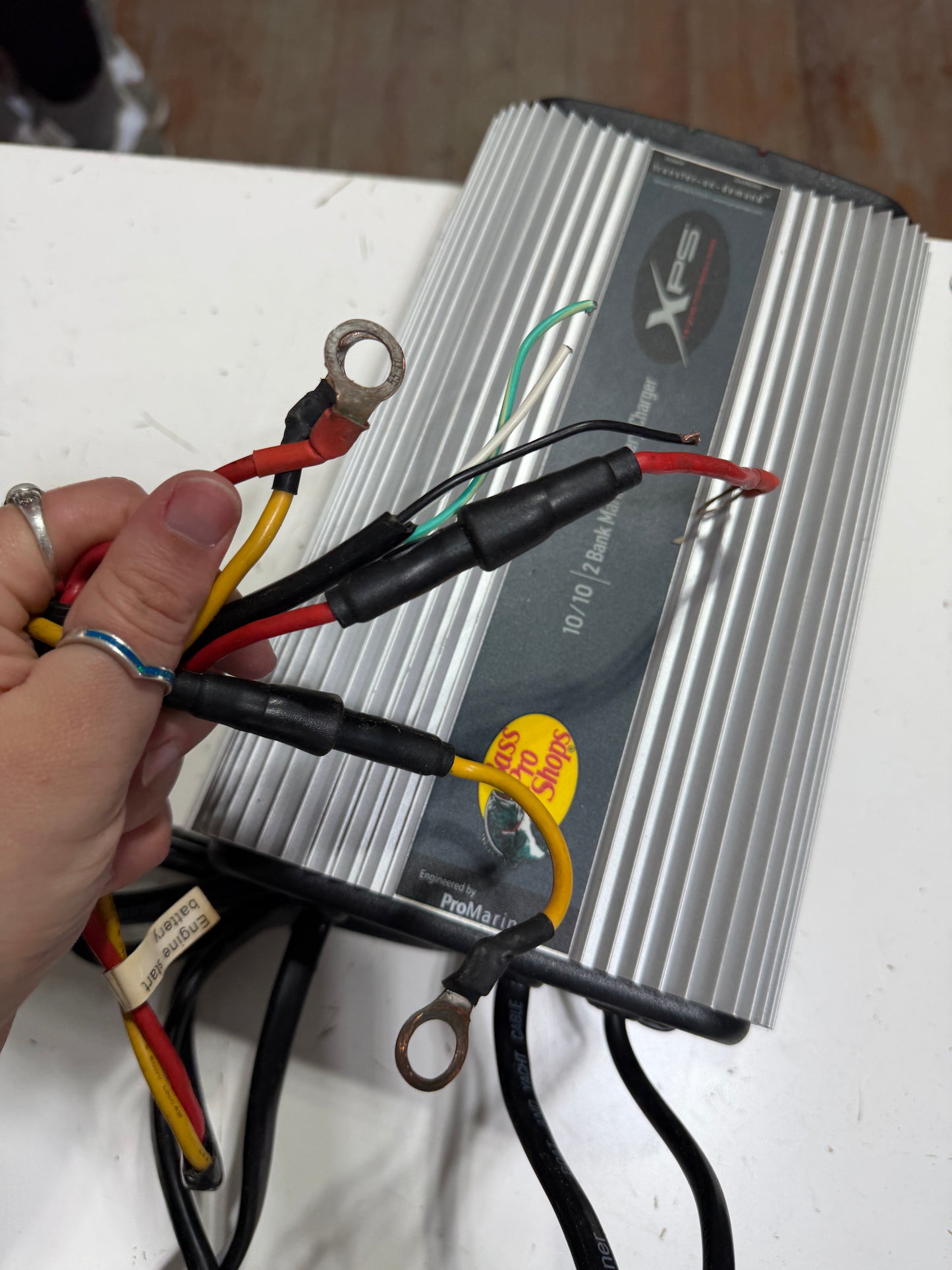 Bass Pro XPS 10/10 2 Bank Mariner Battery Charger