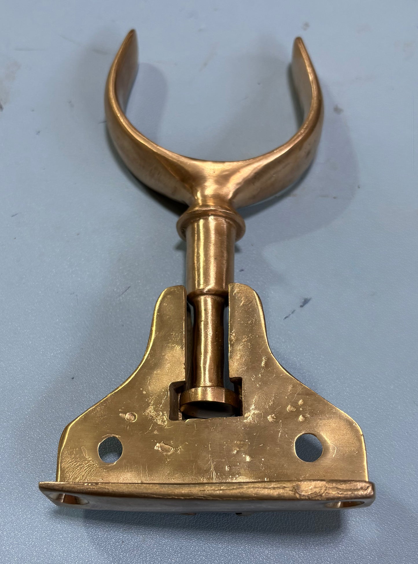 PAIR Bronze Davis Oarlock and Holder Code BB5897A