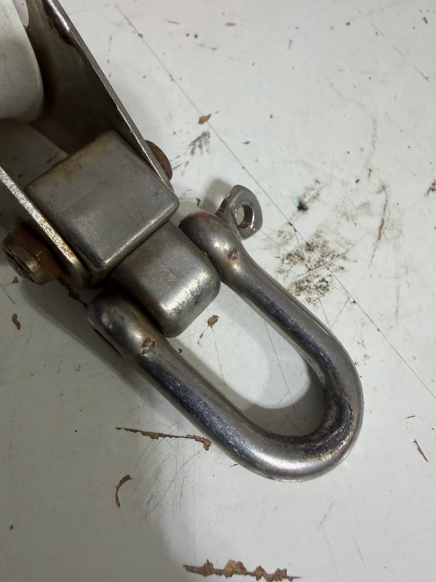 Schaefer 2 1/2" Single Sheave Swivel Block - 9/16" Line