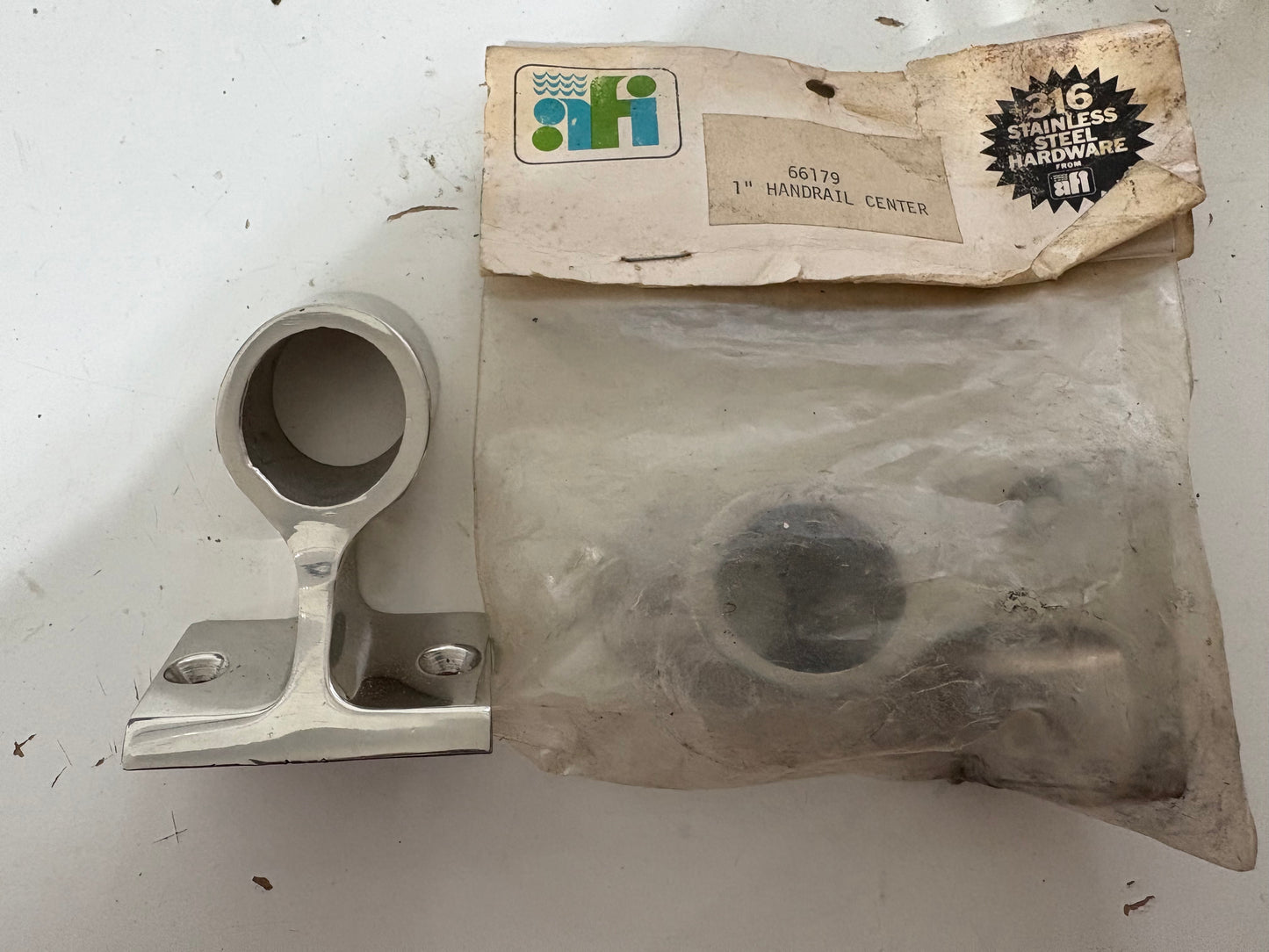 1" Handrail Center (2) - NEW