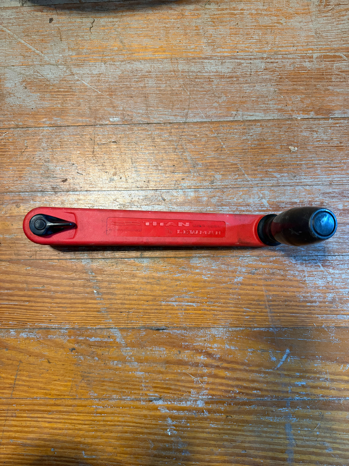 Titan Locking Winch Handle Floating 10" RED