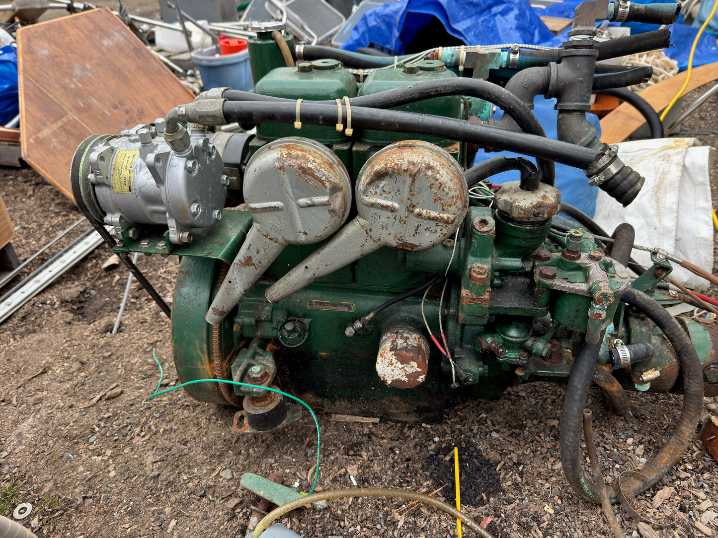 LOT OF PARTS FOR A VOLVO PENTA MD11C