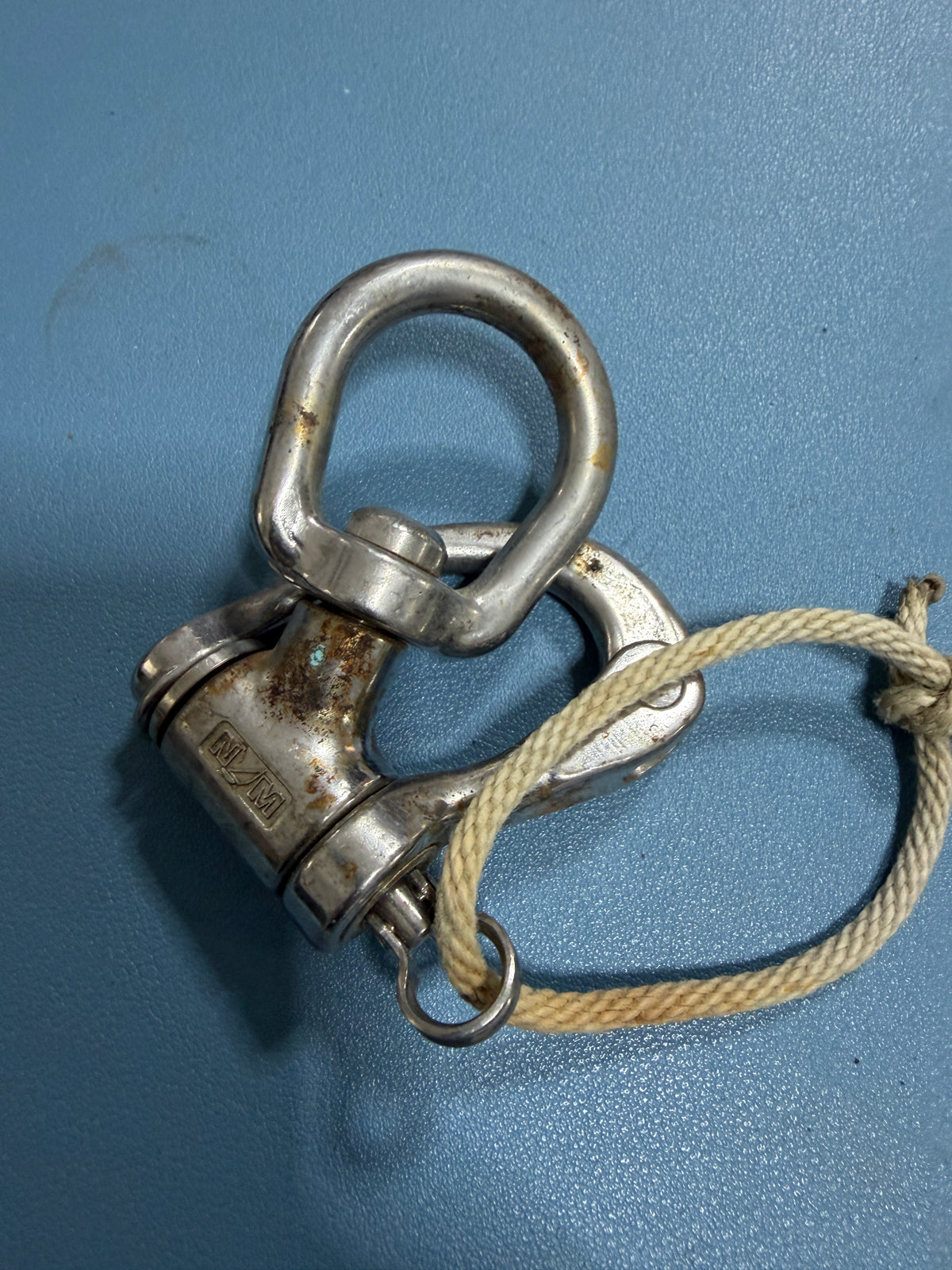 Nicro Marine #3850468 Stainless Steel Swivel Bail Shackle - 1” Bail - Rusty
