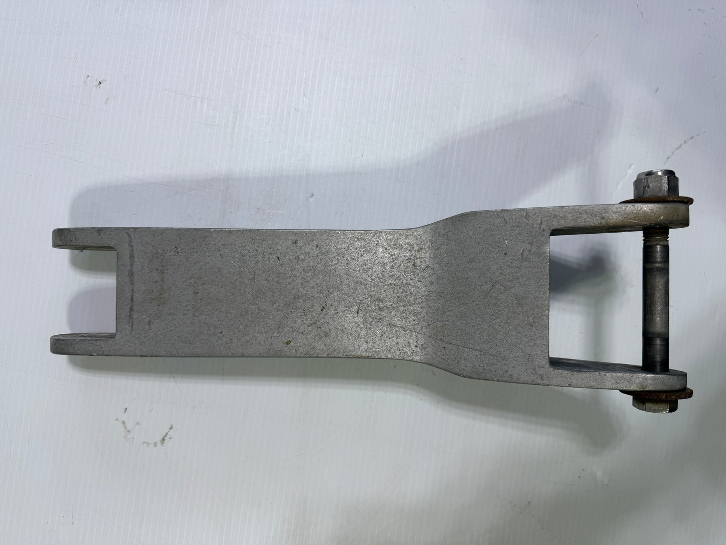 Aluminum 2 1/8" Width Tiller Hardware & 2 5/16" Diameter Rudder Cap -- #2
