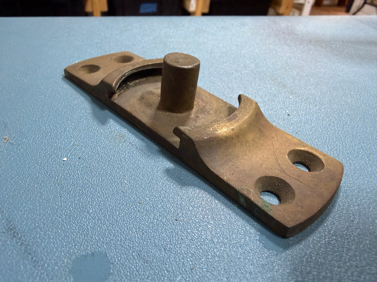 Single Pivoting Oar Lock Base