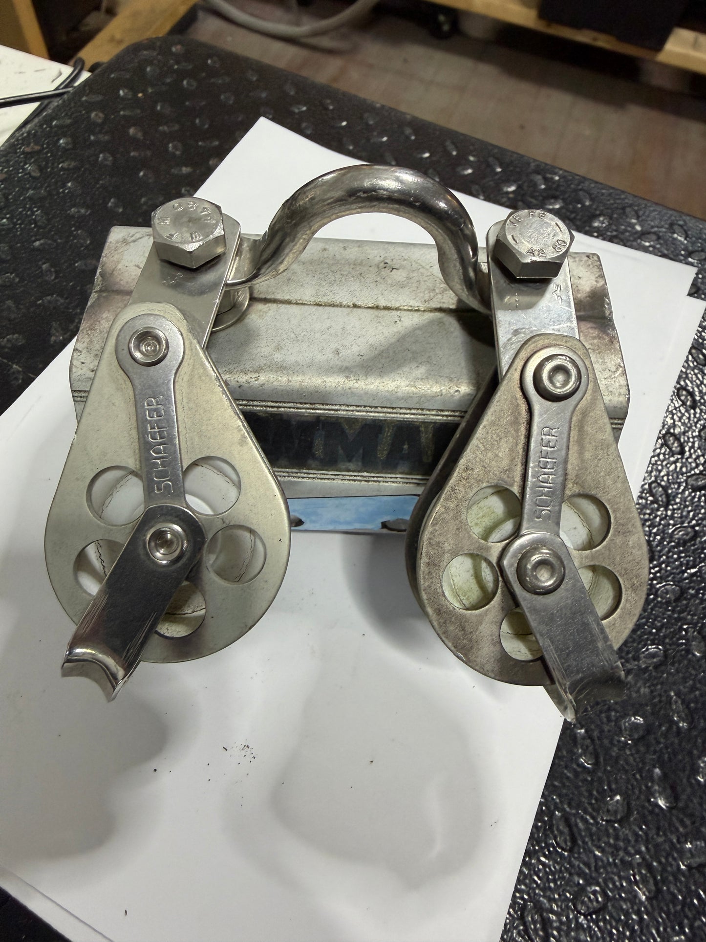 Lewmar 8 Sheave Traveler / Track Car - 1 1/2" Track