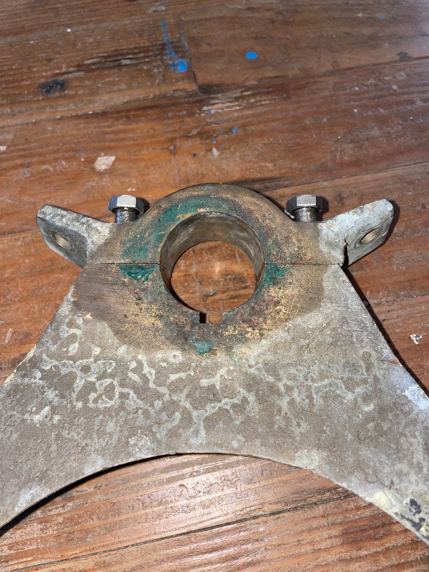 Bronze Edson Steering Quadrant Removed From A Columbia 39 Figure 677-10