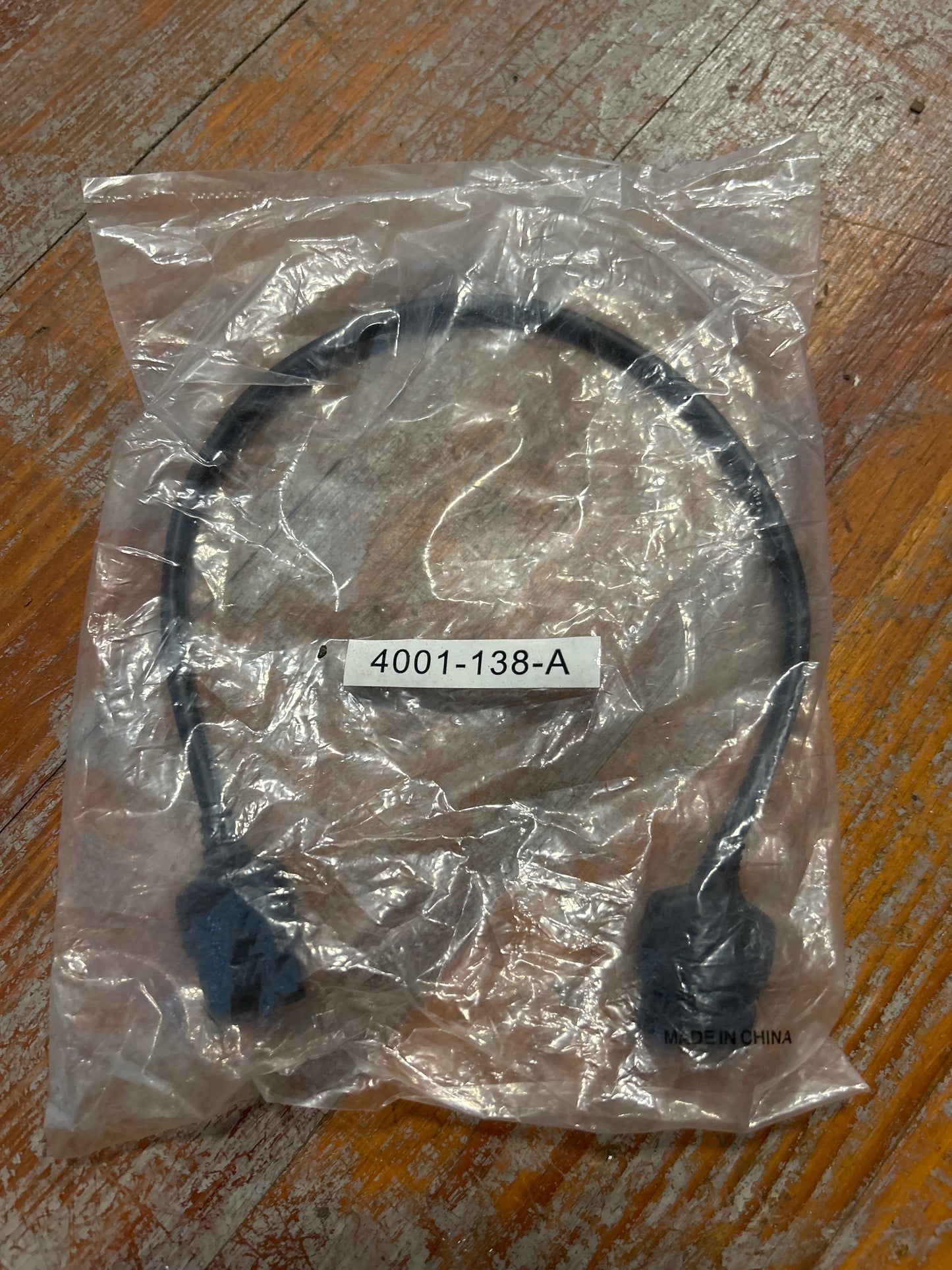 NOS Raymarine SeaTalk D230 Interconnect Cable 4001-138-A 40cm ST30 ST40 ST60