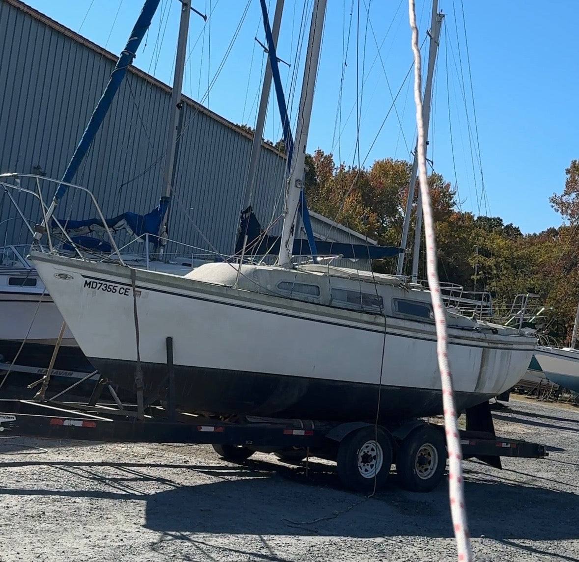 Catalina 27 Head Sail 33' 5" x 33' x 17' 5"