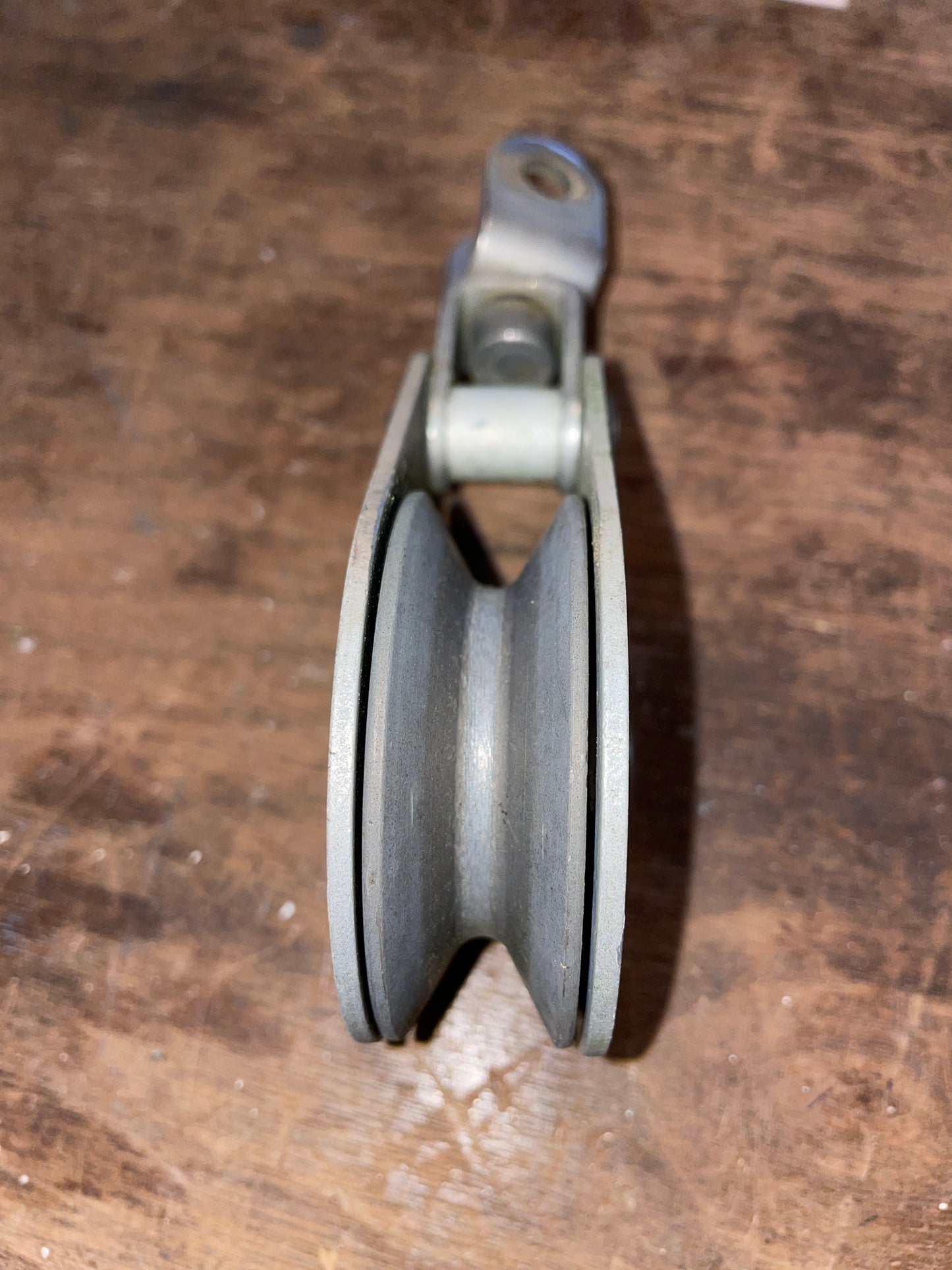 Merriman Single Swivel Block 2 1/2” Wire Sheave- 1/4” Line