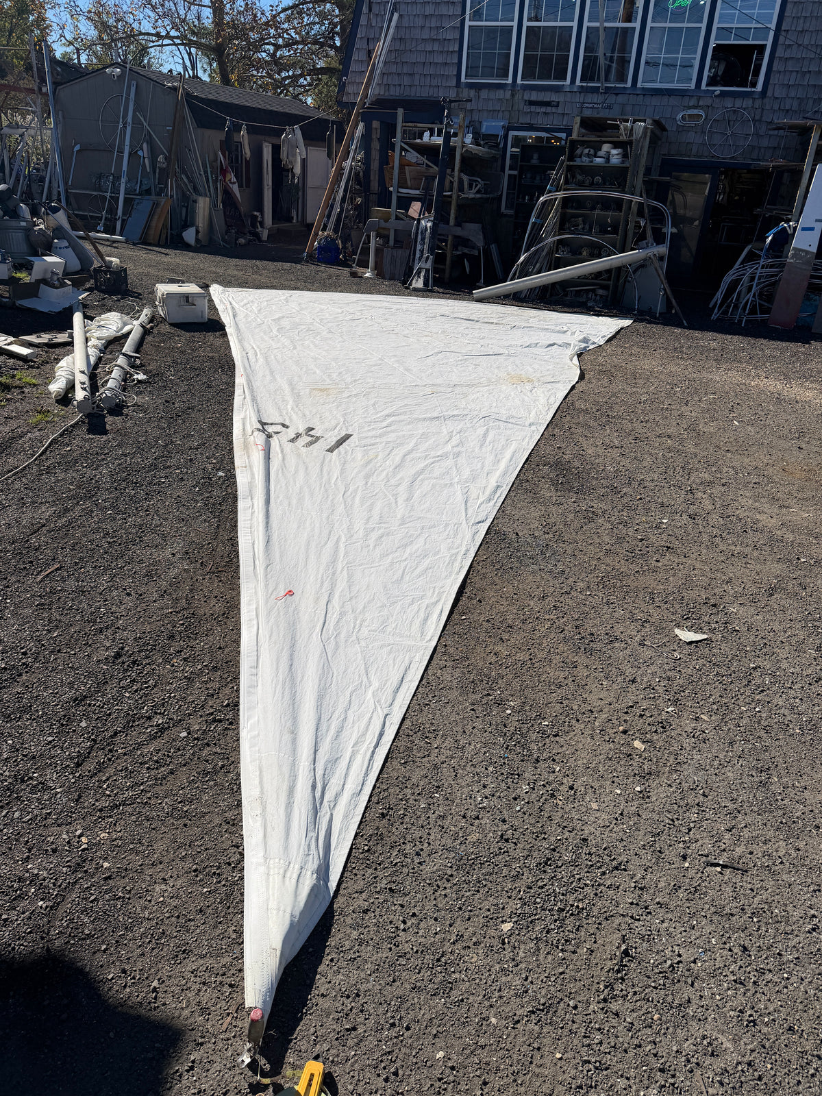 CAL 29 Sail - 35’3” (1/4” Slide Side) x 34’4” x 19’4”