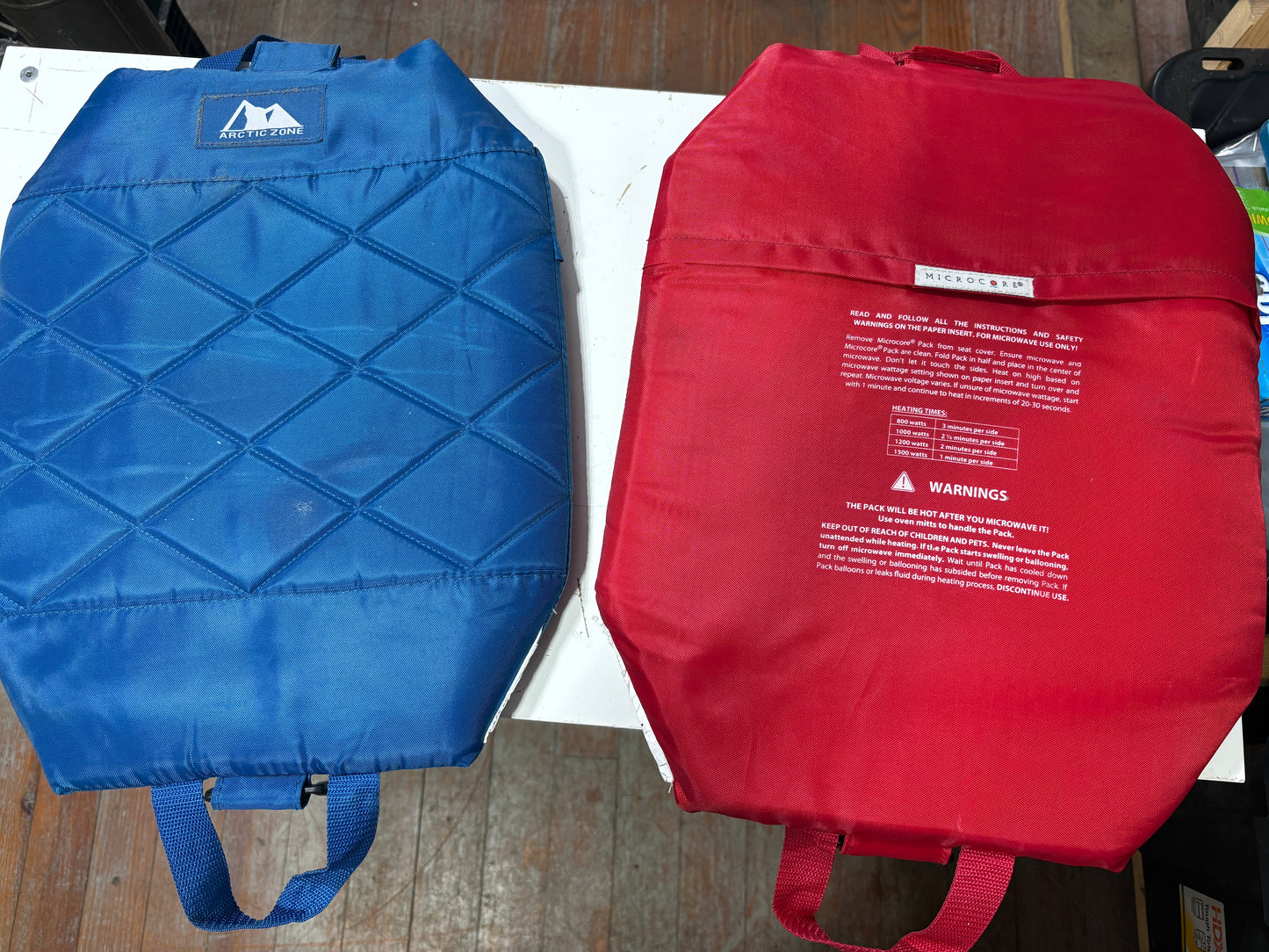 Arctic Zone LavaSeat Heatable Seat Cushion Pair, Red and Blue