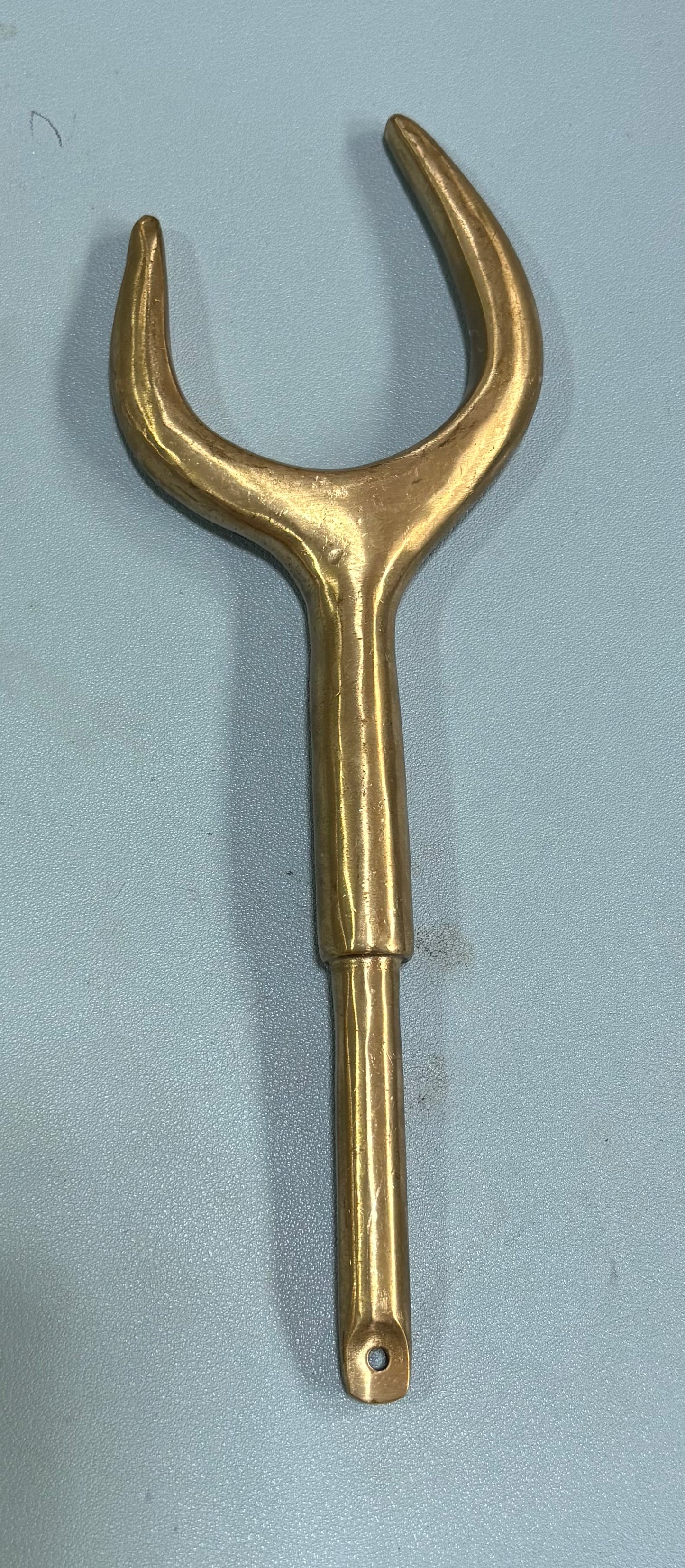 Bronze Raised Traditional  Oar Lock 