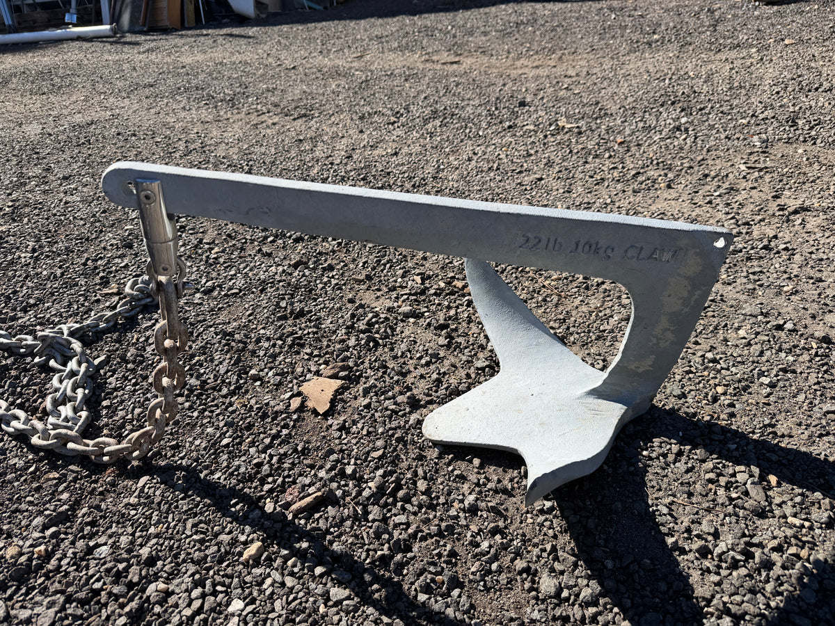 22LB Lewmar Claw Anchor With 72” Galvanized Chain